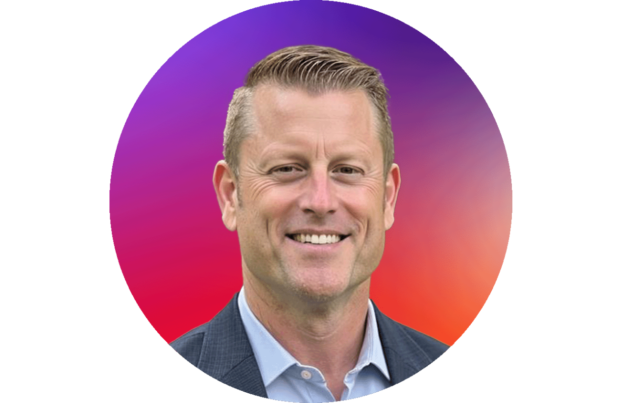 マイクの顔写真